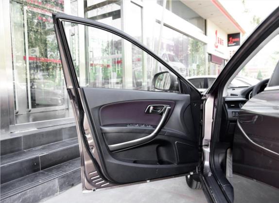 奔腾X80 2016款 2.0L 自动豪华型 车厢座椅   前门板