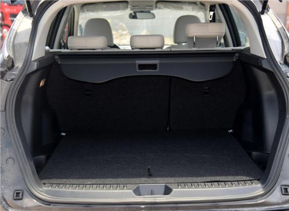 奔腾X80 2016款 2.0L 手动基本型 车厢座椅   后备厢
