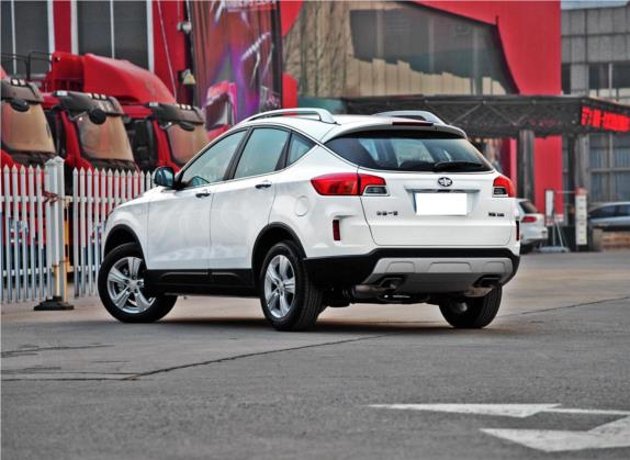 奔腾X80 2016款 2.0L 手动舒适型 外观   斜后