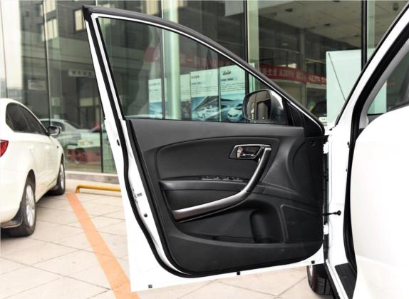 奔腾X80 2016款 2.0L 自动舒适型 车厢座椅   前门板