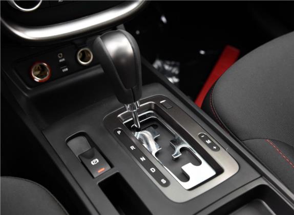 奔腾X80 2016款 2.0L 自动舒适型 中控类   挡把