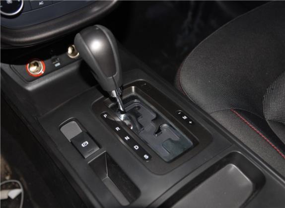 奔腾X80 2016款 1.8T 自动舒适型 中控类   挡把