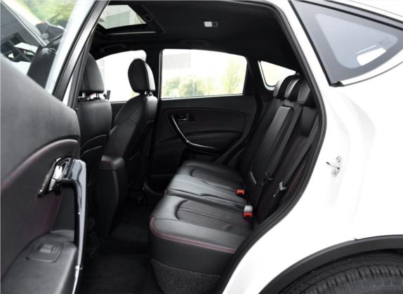 奔腾X80 2017款 1.8T 自动运动型 车厢座椅   后排空间