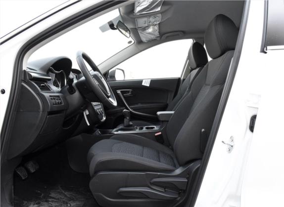 奔腾X80 2017款 2.0L 手动基本型 车厢座椅   前排空间