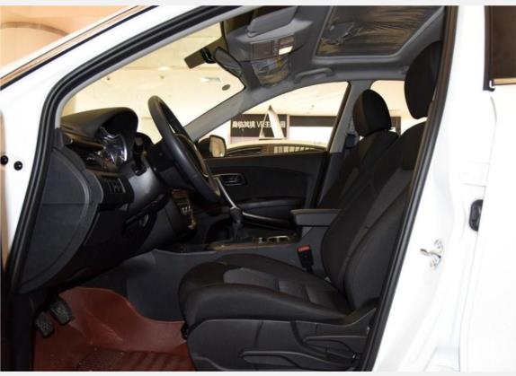 奔腾X80 2017款 2.0L 手动舒适型 车厢座椅   前排空间