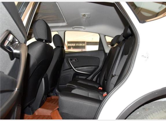 奔腾X80 2017款 2.0L 手动舒适型 车厢座椅   后排空间