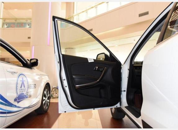 奔腾X80 2017款 2.0L 手动舒适型 车厢座椅   前门板