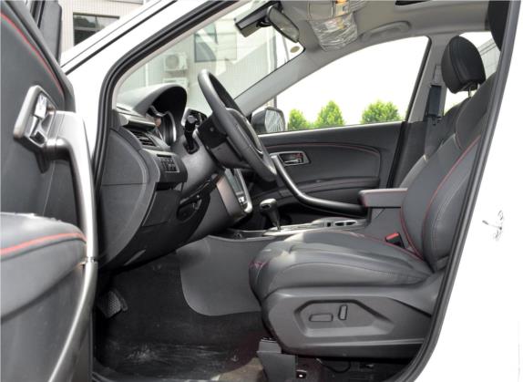 奔腾X80 2018款 Live版 1.8T 自动豪华型 车厢座椅   前排空间