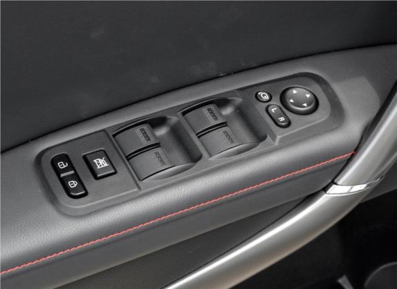 奔腾X80 2018款 Live版 1.8T 自动豪华型 车厢座椅   门窗控制