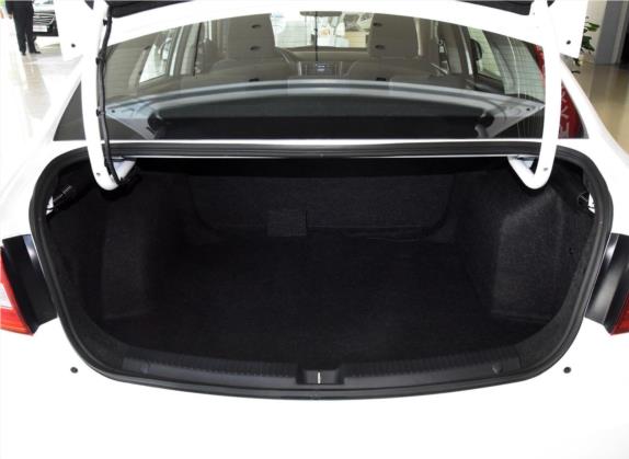 奔腾B30 2016款 1.6L 手动舒适型 车厢座椅   后备厢