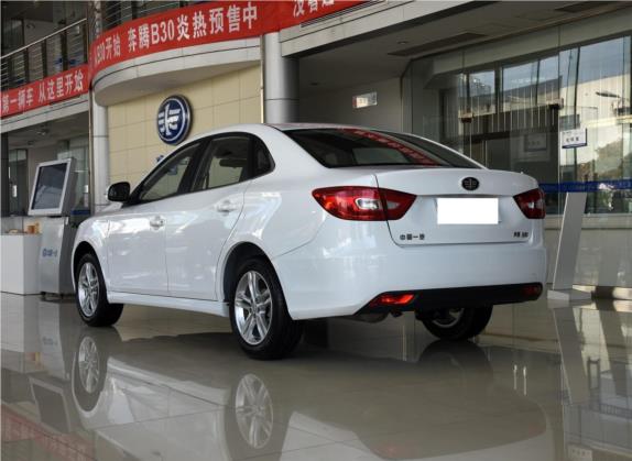 奔腾B30 2016款 1.6L 手动舒适型 外观   斜后