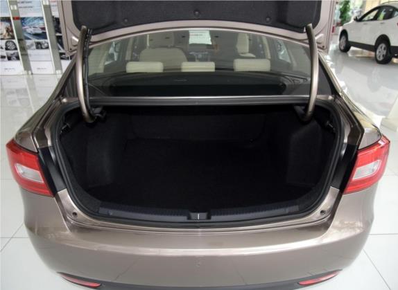 奔腾B30 2016款 1.6L 自动豪华型 车厢座椅   后备厢