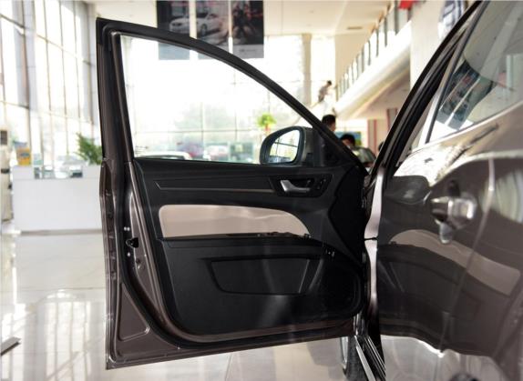 奔腾B30 2016款 1.6L 自动尊享型 车厢座椅   前门板