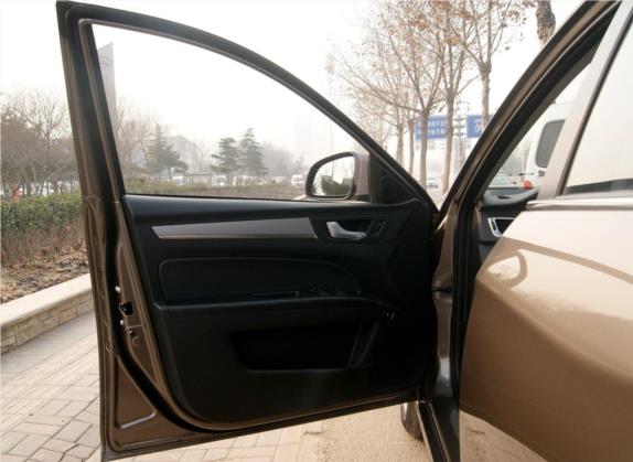 奔腾B30 2017款 1.6L 手动舒适型 车厢座椅   前门板