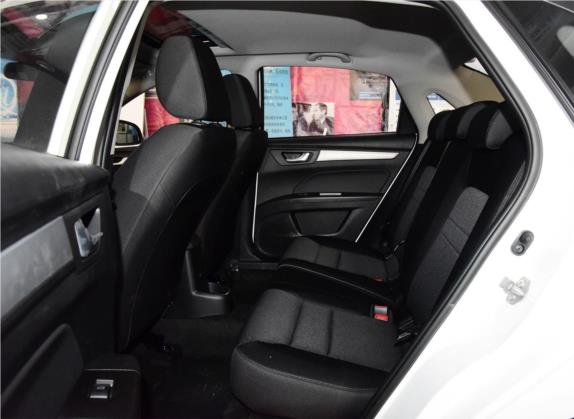 奔腾B30 2017款 1.6L 手动豪华型 车厢座椅   后排空间