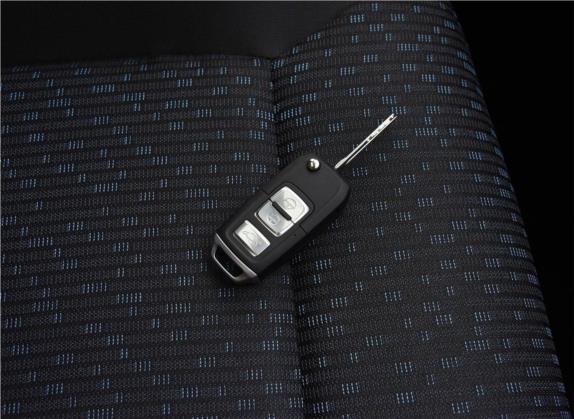 奔腾B30 2017款 1.6L 自动豪华型 其他细节类   钥匙
