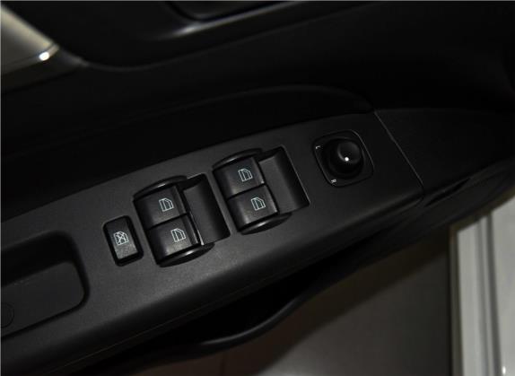 奔腾B30 2018款 1.6L 手动20周年纪念版 车厢座椅   门窗控制