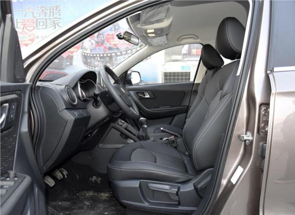 奔腾X40 2017款 1.6L 手动舒适型 车厢座椅   前排空间