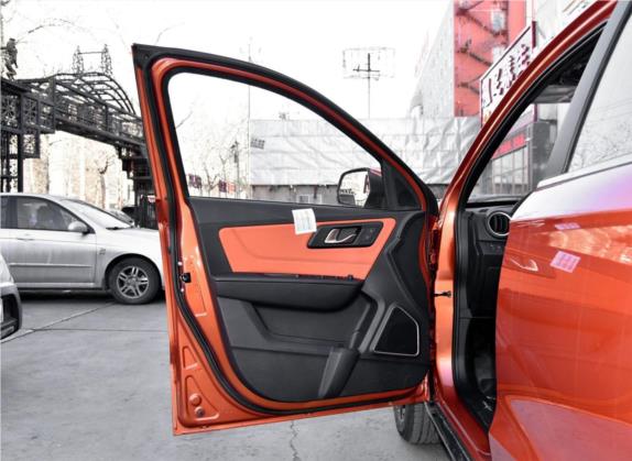 奔腾X40 2017款 1.6L 手动尊享型 车厢座椅   前门板
