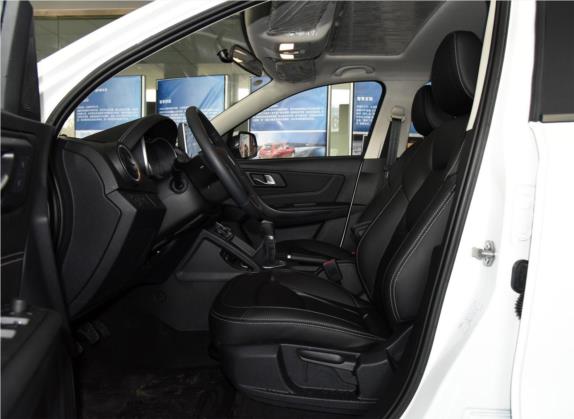 奔腾X40 2017款 1.6L 手动互联智酷型 车厢座椅   前排空间