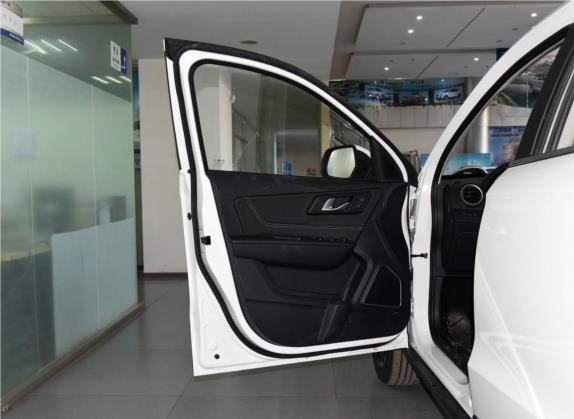 奔腾X40 2017款 1.6L 自动互联智酷型 车厢座椅   前门板