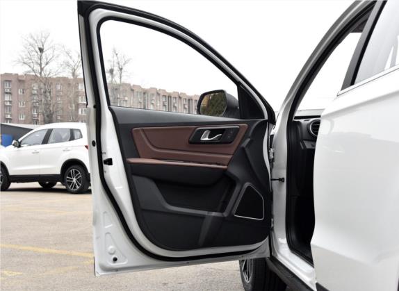奔腾X40 2018款 网红版 1.6L 手动豪华型 车厢座椅   前门板