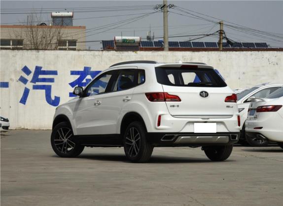 奔腾X40 2018款 网红版 1.6L 自动互联智酷型 外观   斜后