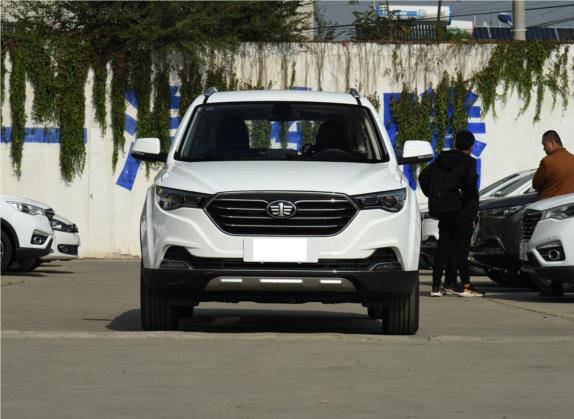 奔腾X40 2019款 1.6L 手动舒适型 国V 外观   正前