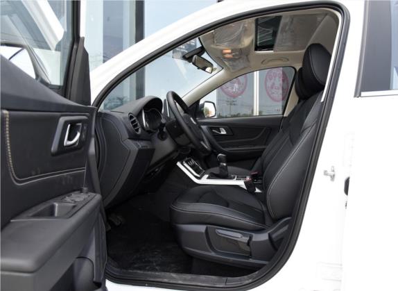 奔腾X40 2019款 1.6L 手动豪华型 国VI 车厢座椅   前排空间