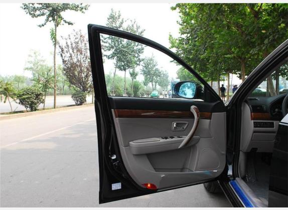 奔腾B70 2007款 2.3L 自动豪华型 车厢座椅   前门板