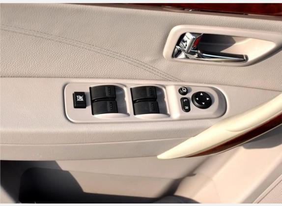 奔腾B70 2009款 2.3L 自动豪华型 车厢座椅   门窗控制