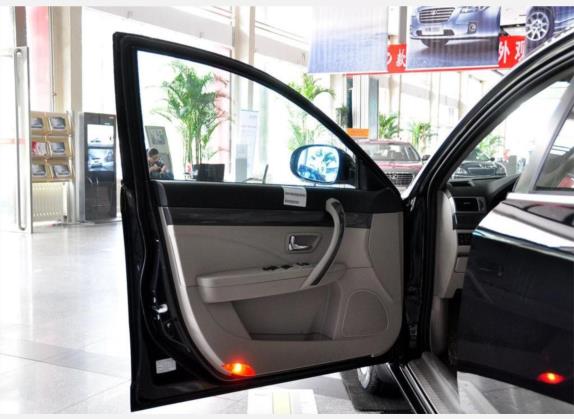 奔腾B70 2010款 2.0L 自动豪华型 车厢座椅   前门板