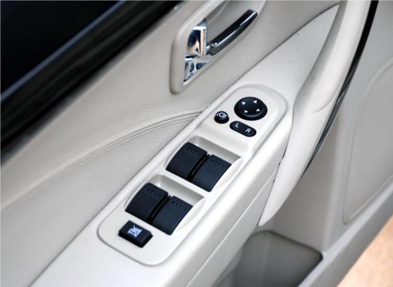 奔腾B70 2011款 2.0L 手动精英型 车厢座椅   门窗控制