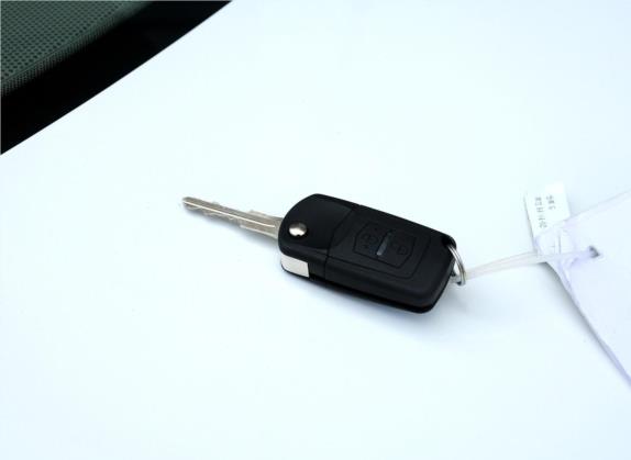 奔腾B70 2011款 2.0L 自动时尚型 其他细节类   钥匙