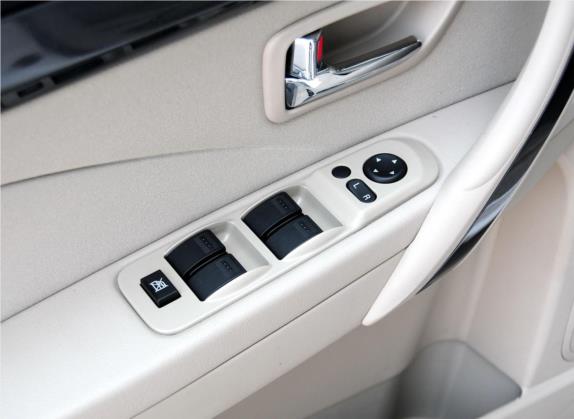 奔腾B70 2011款 2.0L 自动时尚型 车厢座椅   门窗控制