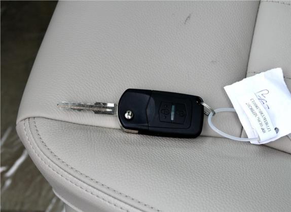 奔腾B70 2011款 2.3L 自动豪华型 其他细节类   钥匙