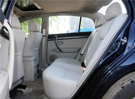 奔腾B70 2012款 1.8L 手动时尚型 车厢座椅   后排空间