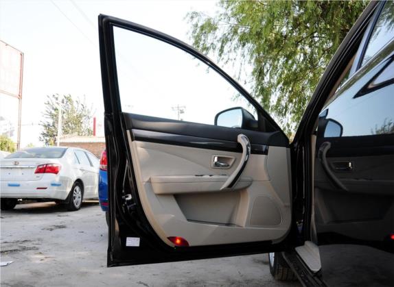 奔腾B70 2012款 1.8L 手动时尚型 车厢座椅   前门板