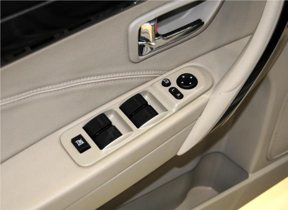 奔腾B70 2012款 1.8L 手动豪华型 车厢座椅   门窗控制