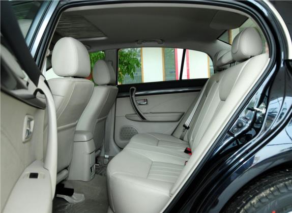 奔腾B70 2012款 1.8L 自动豪华型 车厢座椅   后排空间