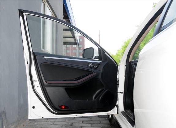 奔腾B70 2014款 2.0L 手动舒适型 车厢座椅   前门板