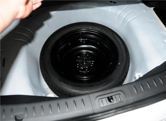 奔腾B70 2014款 1.8T 自动运动豪华型 其他细节类   备胎