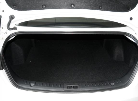 奔腾B70 2014款 1.8T 自动运动豪华型 车厢座椅   后备厢