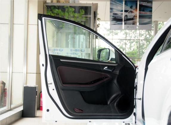 奔腾B70 2014款 1.8T 自动运动豪华型 车厢座椅   前门板
