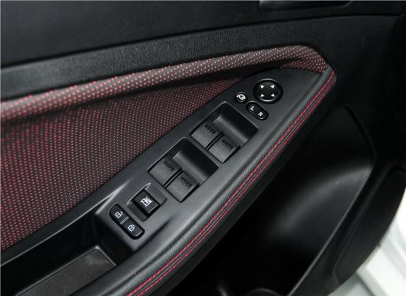奔腾B70 2014款 1.8T 自动运动尊贵型 车厢座椅   门窗控制