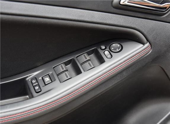 奔腾B70 2015款 1.8T 自动精英型 车厢座椅   门窗控制