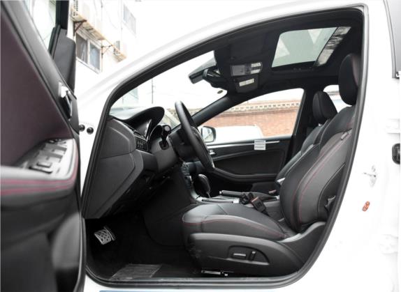 奔腾B70 2016款 1.8T 自动运动尊贵型 车厢座椅   前排空间