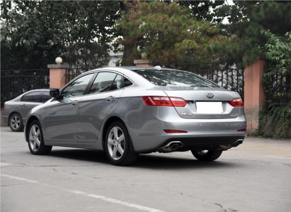 奔腾B70 2016款 2.0L 手动尊享型 外观   斜后