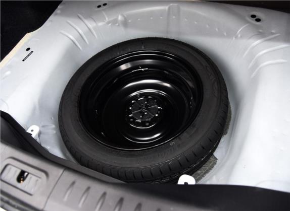 奔腾B70 2016款 2.0L 自动舒适型 其他细节类   备胎