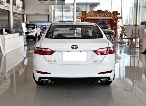奔腾B70 2018款 2.0L 自动互联智享型 外观   正后